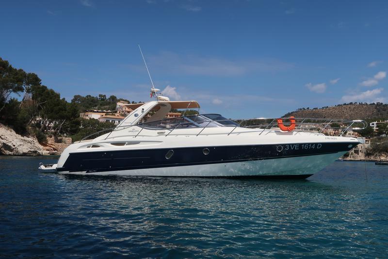 Book yachts online - motorboat - Cranchi 41 - Gin Tonic - rent