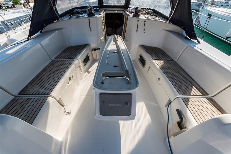 Book yachts online - sailboat - Cyclades 50.5 - LEA - rent