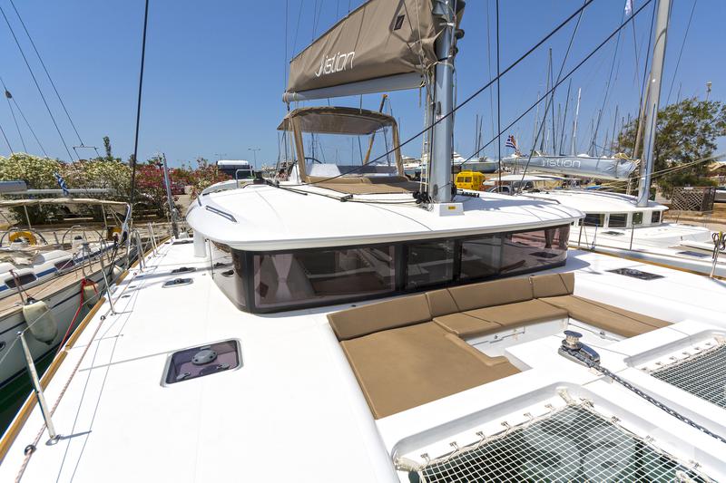 Book yachts online - catamaran - Lagoon 450 Fly A/C &amp; GEN - Sao - rent