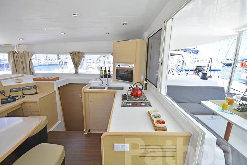 Book yachts online - catamaran - Lagoon 400. - Pathos - rent