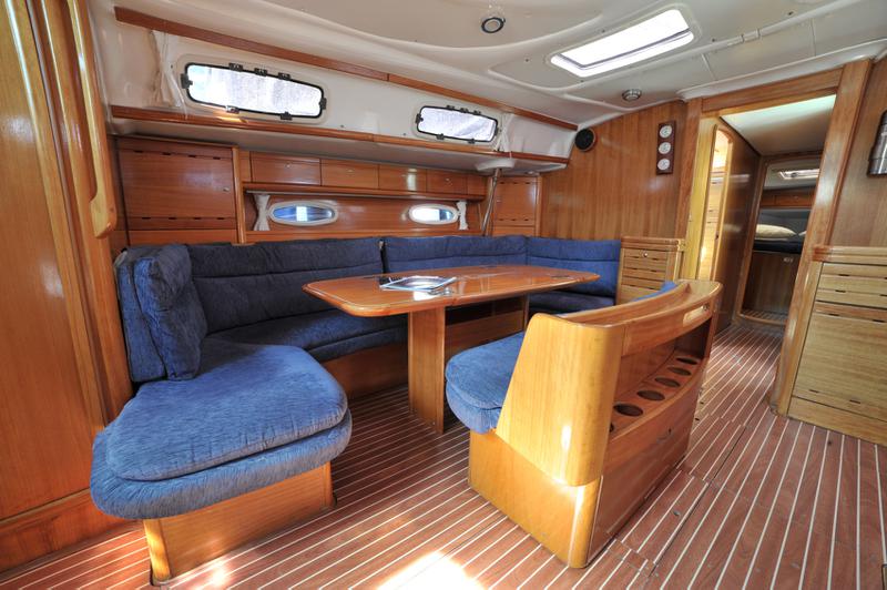 Book yachts online - sailboat - Bavaria 50 Cruiser - Tina - rent