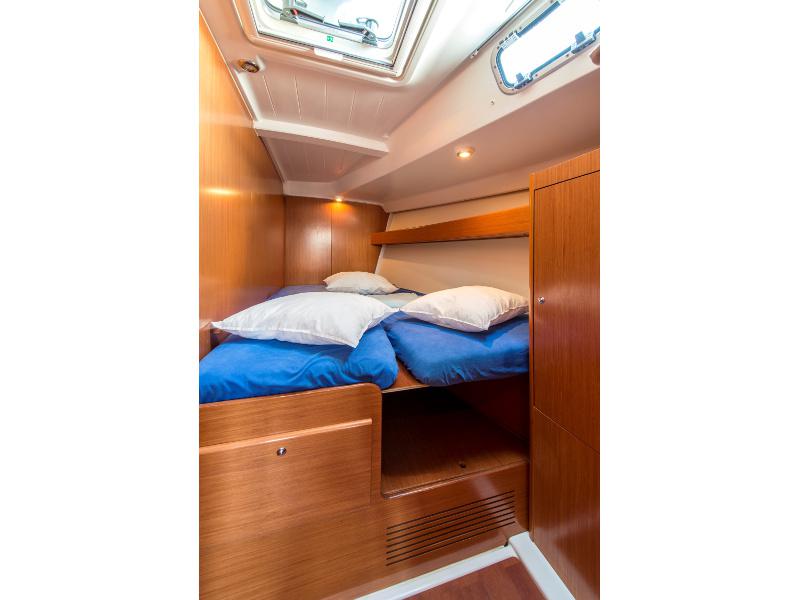 Book yachts online - sailboat - Beneteau Cyclades 50.5 - Voreas - A/C &amp; Generator - rent