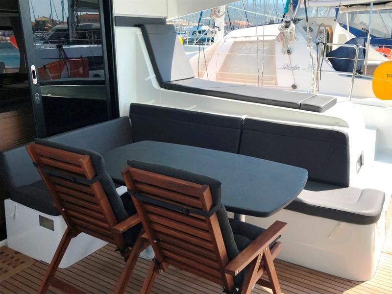 Book yachts online - catamaran - Lagoon 42 - ALIZE   - rent