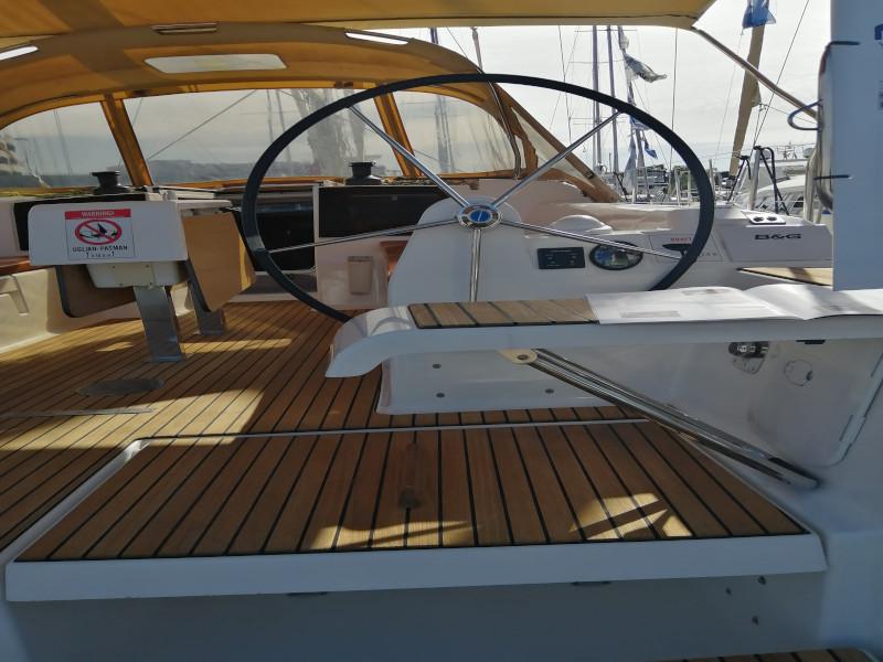 Book yachts online - sailboat - Dufour 382 GL - Mata - rent