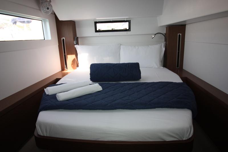 Book yachts online - catamaran - Lagoon 46 - Westerlund (A/C, WM, Generator, Inverter 12/220V) - rent