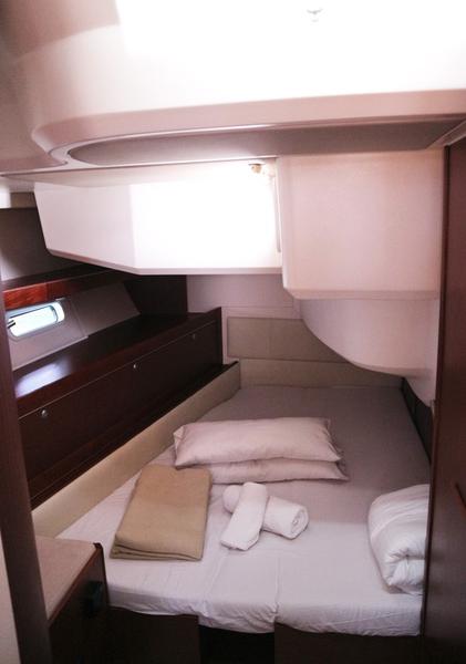 Book yachts online - sailboat - Hanse 575 - Marina Estrella Four (PMI) - rent