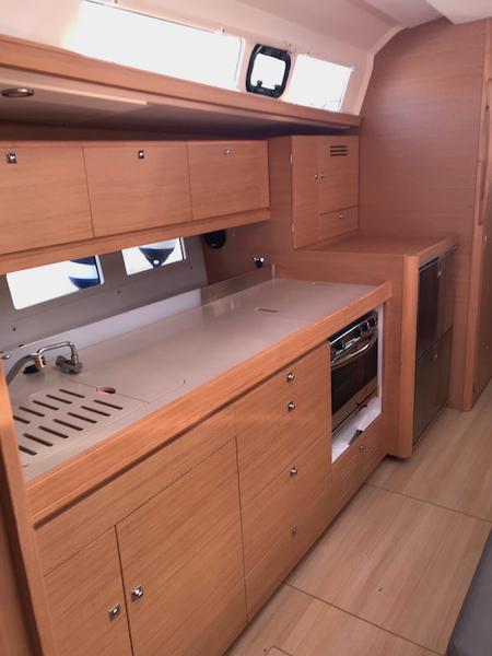 Book yachts online - sailboat - Dufour 460 Grand Large - Vanilla - rent