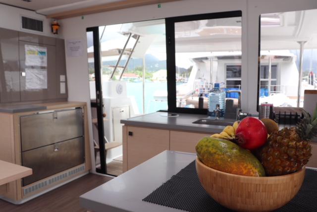 Book yachts online - catamaran - Helia 44 Evolution - Knyps KN - rent