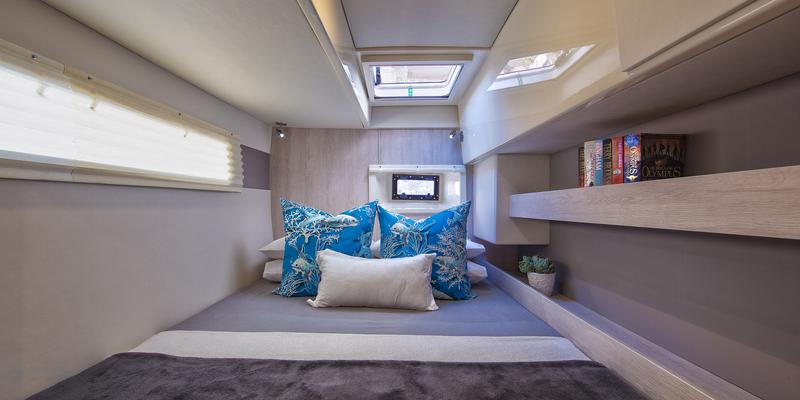 Book yachts online - catamaran - Moorings 4000/3 - Moorings 4000/3 (2016) - rent