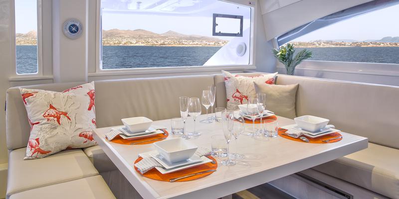 Book yachts online - catamaran - Moorings 4800 - Moorings 4800 (2015) - rent