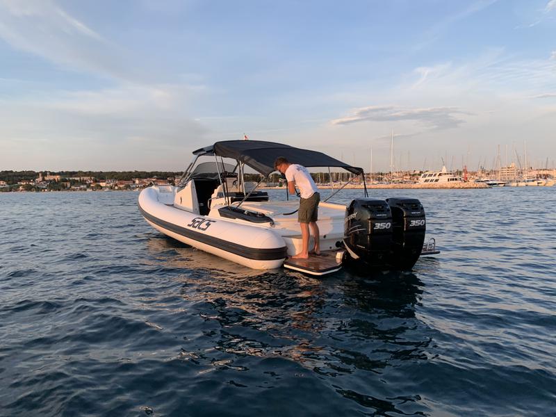 Book yachts online - motorboat - Sacs Strider 11 FB - Bomber 44 - rent