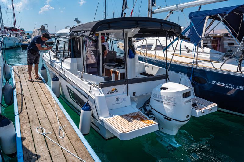 Book yachts online - motorboat - Merry Fisher 795 - Klapa - rent