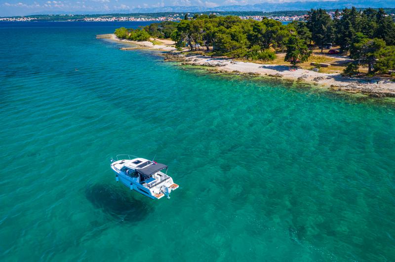 Book yachts online - motorboat - Merry Fisher 795 - Klapa - rent