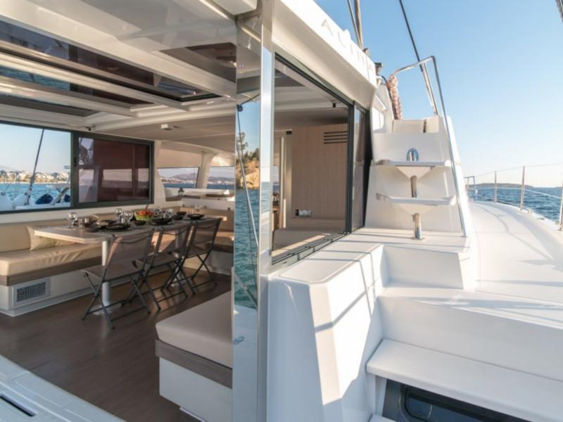 Book yachts online - catamaran - Bali 4.3 - Alina - rent