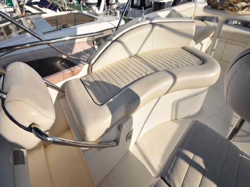 Book yachts online - motorboat - Fairline Phantom 40ft - Alter Ego IV - rent