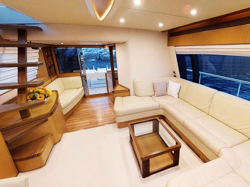 Book yachts online - motorboat - Ferretti 630 - AMY - rent