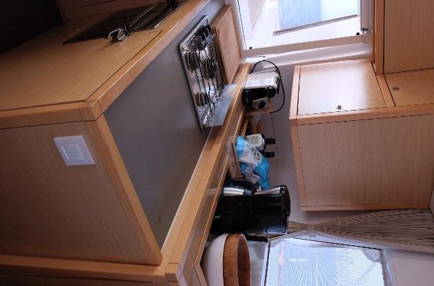 Book yachts online - catamaran - Lagoon 450 Crewed - Iris IV - rent