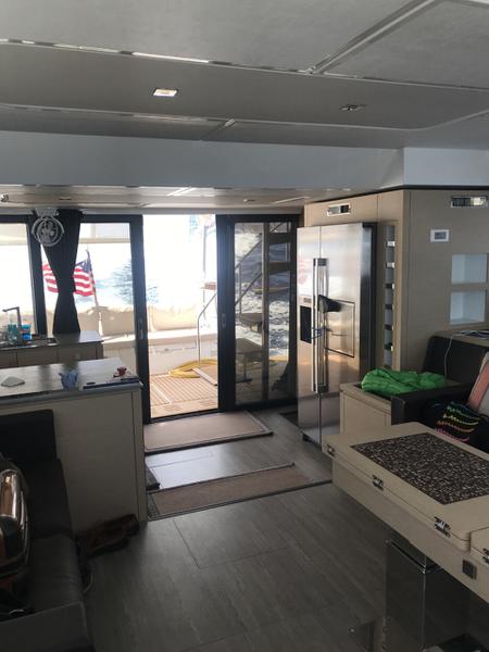 Book yachts online - powercatamaran - MY 44 - Celtic Star - rent