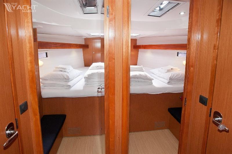 Book yachts online - sailboat - Bavaria Cruiser 45 - Elise -Bavaria 45 Cruiser - rent
