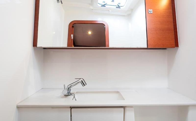 Book yachts online - sailboat - Dufour 512 Grand Large - Eleonora - rent