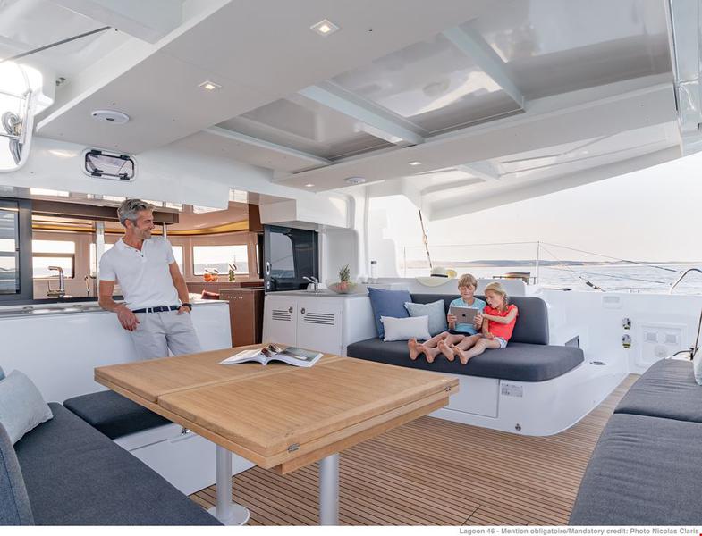 Book yachts online - catamaran - Lagoon 46 (2022) equipped with a/c (salon + cabins), generator, ice maker, 2x SUP - ACTIVE CRUISES - rent