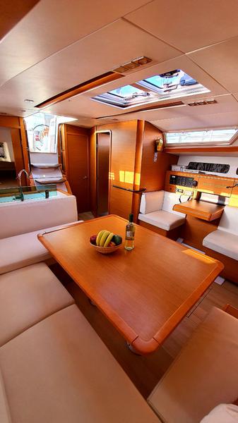 Book yachts online - sailboat - Sun Odyssey 419 - ELISABETH A  - rent