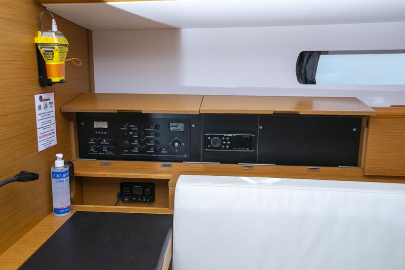 Book yachts online - sailboat - Sun Odyssey 479 - GUINNESS - rent