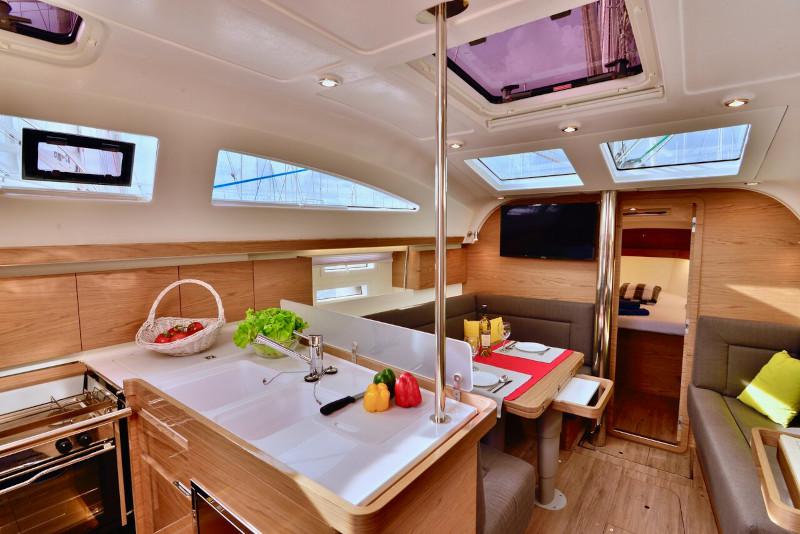 Book yachts online - sailboat - Elan Impression 40 - Avisa - rent