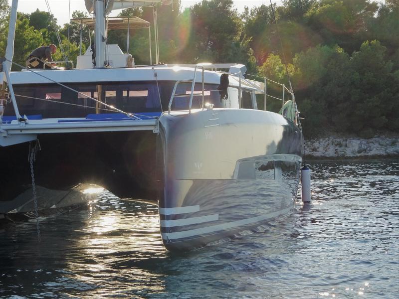 Book yachts online - catamaran - Dufour 48 Catamaran - NAMI NORI - COLOUR HULL, AC+GEN., UNDERWATER LIGHTS - rent