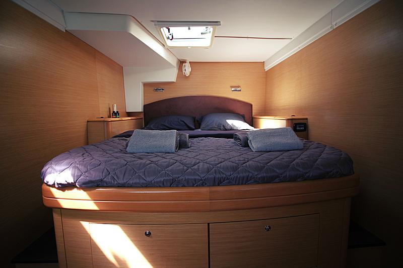 Book yachts online - catamaran - Lagoon 500 - Casino Royale - (A/C - Generator - Refit 2021) - rent
