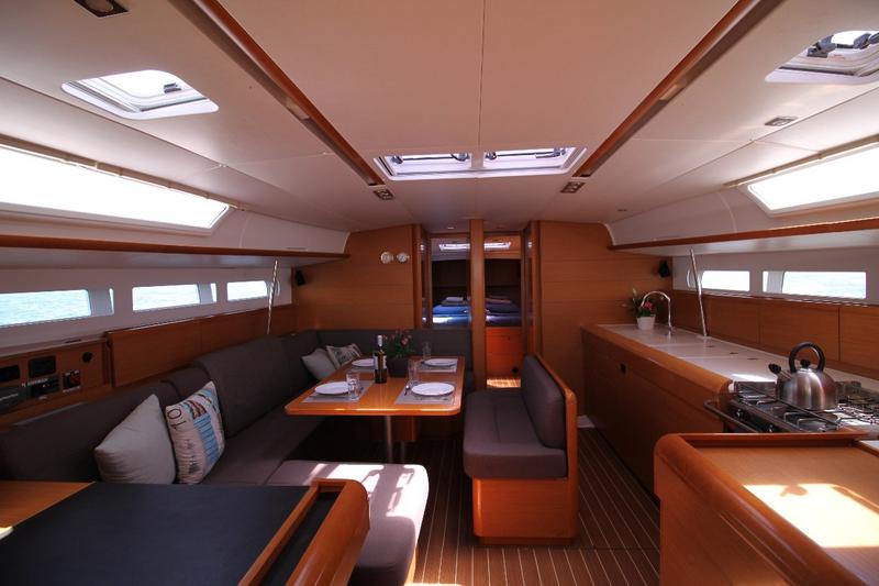 Book yachts online - sailboat - Sun Odyssey 509 5 cabin - Lucky Slot - (A/C - Generator - Refit 2022) - rent