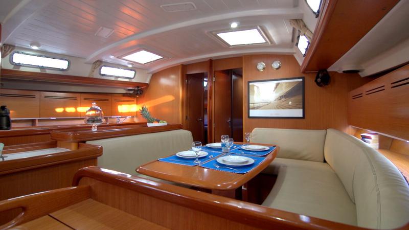 Book yachts online - sailboat - Cyclades 50.5 - Roulette - (A/C - Generator - Refit 2021) - rent