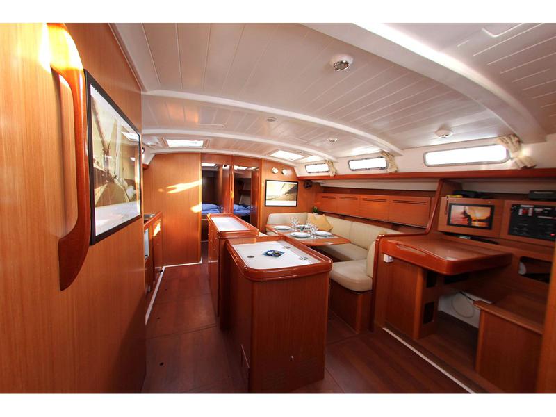 Book yachts online - sailboat - Cyclades 50.5 - Lucky dice - (A/C - Generator - Refit 2021) - rent