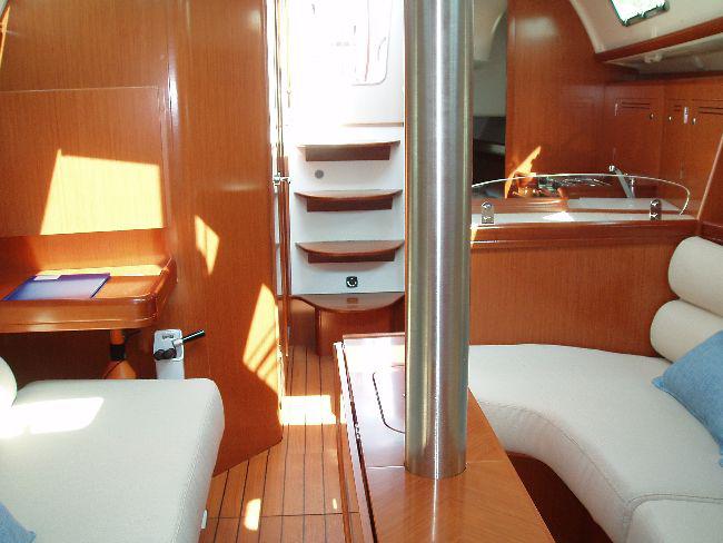Book yachts online - sailboat - Oceanis 34.3 - S/Y Naysika - rent