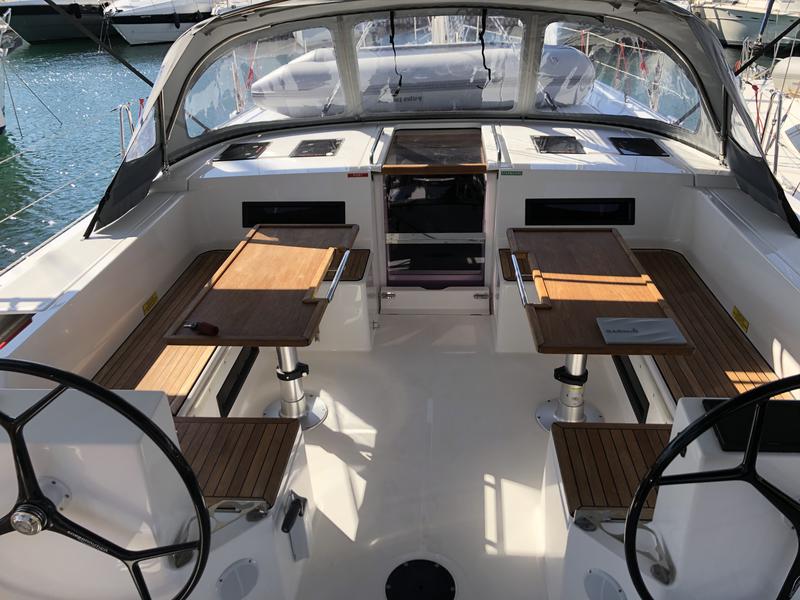 Book yachts online - sailboat - Bavaria C50 - S/Y Elli - rent
