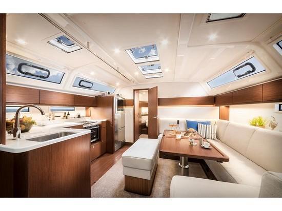 Book yachts online - sailboat - Bavaria Cruiser 46 Style - S/Y Meliti - rent