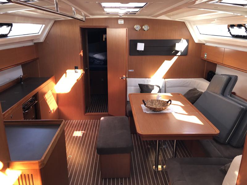 Book yachts online - sailboat - Bavaria Cruiser 46 - S/Y Orsalia - rent