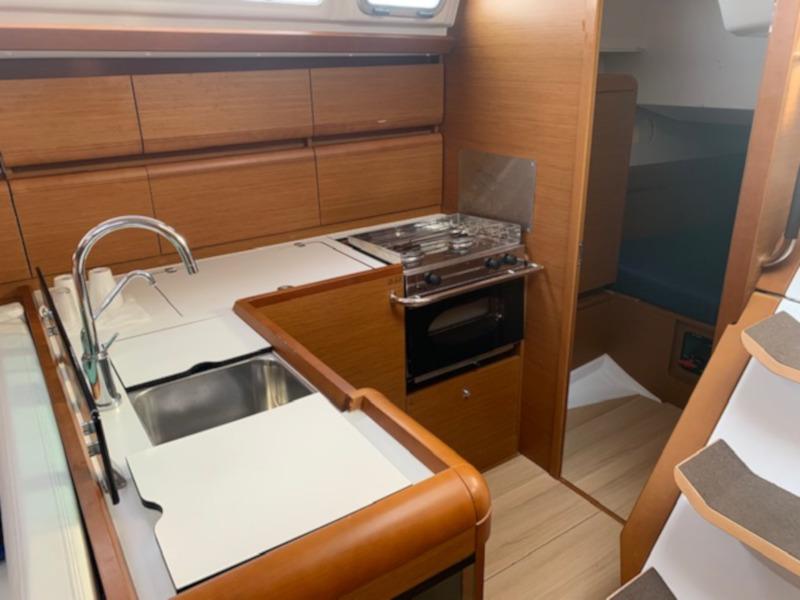 Book yachts online - sailboat - Sun Odyssey 449 - Nashira - rent