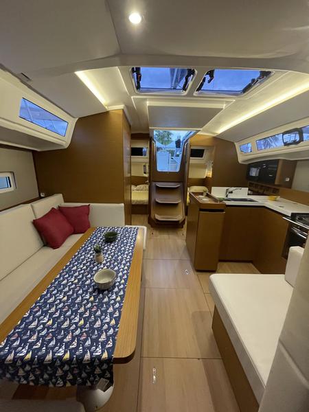 Book yachts online - sailboat - Sun Odyssey 410 - Ariel - rent