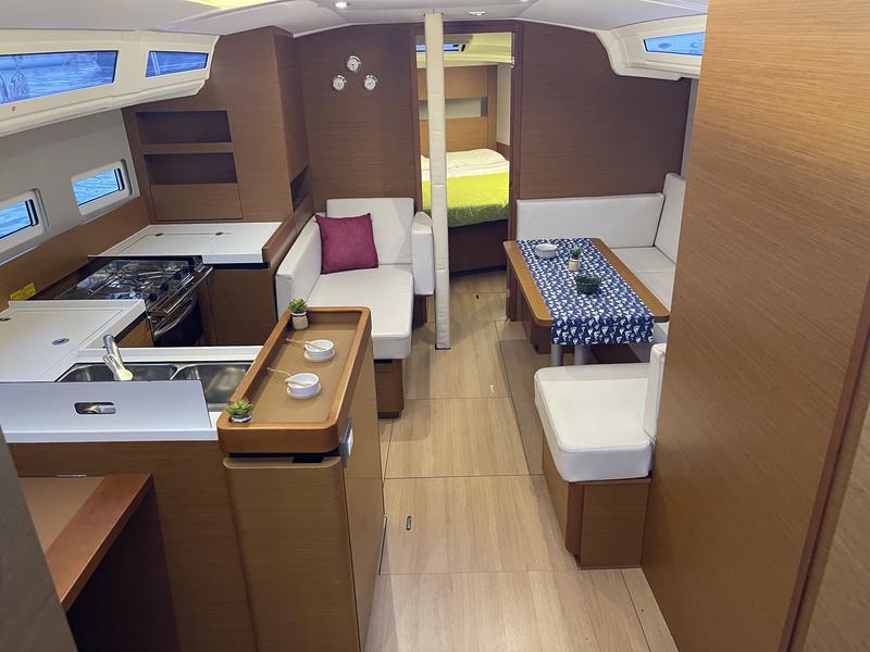 Book yachts online - sailboat - Sun Odyssey 410 - Ariel - rent