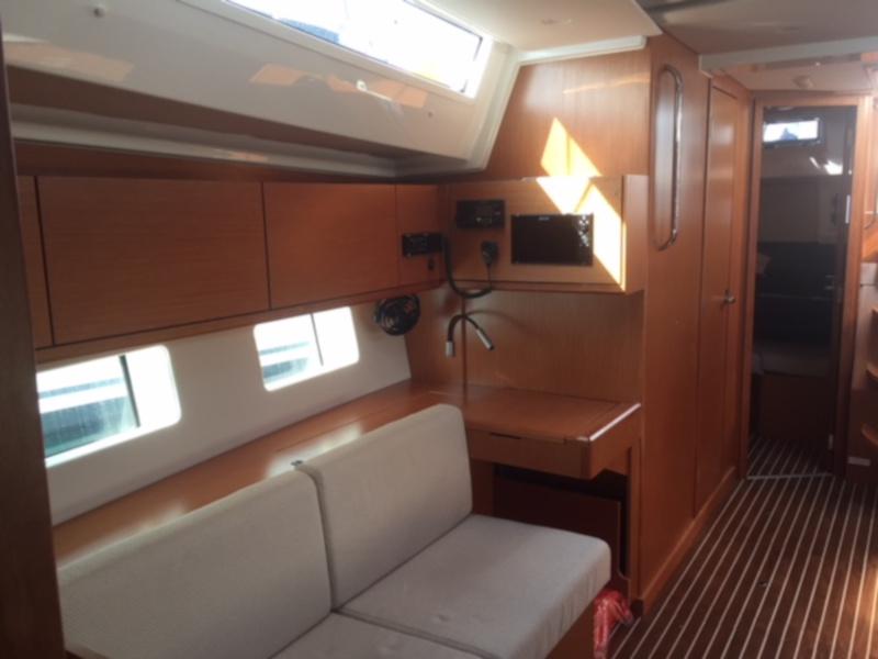 Book yachts online - sailboat - Bavaria C45 - Alnair - rent