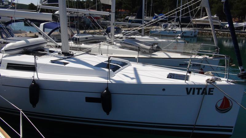Book yachts online - sailboat - Hanse 455 - Vitae - rent