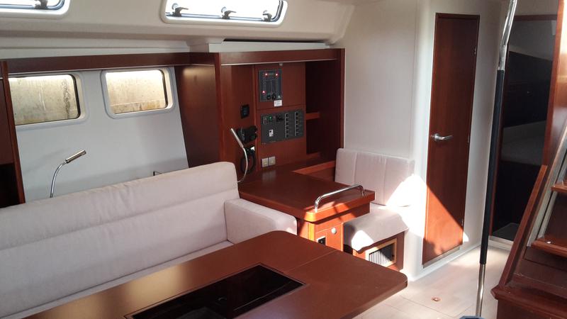 Book yachts online - sailboat - Hanse 505 - Figarola - rent