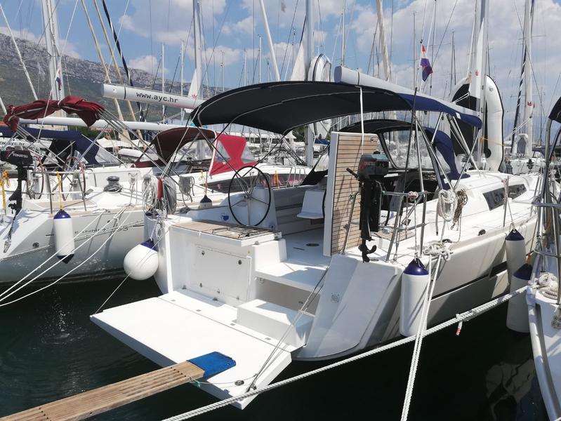 Book yachts online - sailboat - Dufour 460 Grand Large - Arba - rent