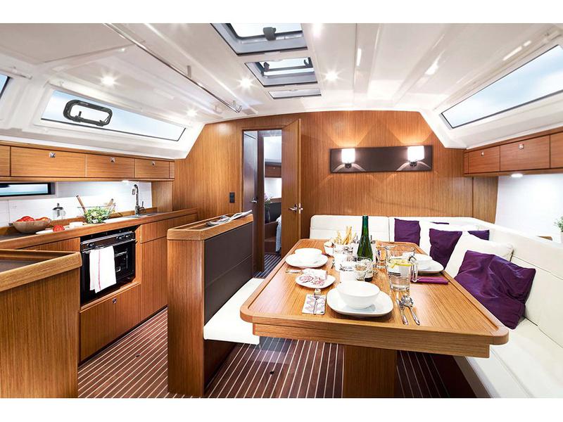 Book yachts online - sailboat - Bavaria 46 BT '20 - Makalu - rent