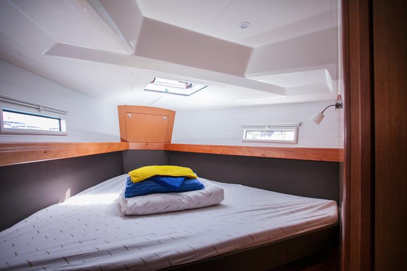 Book yachts online - sailboat - Bavaria Cruiser 41 - Dolce vita - rent