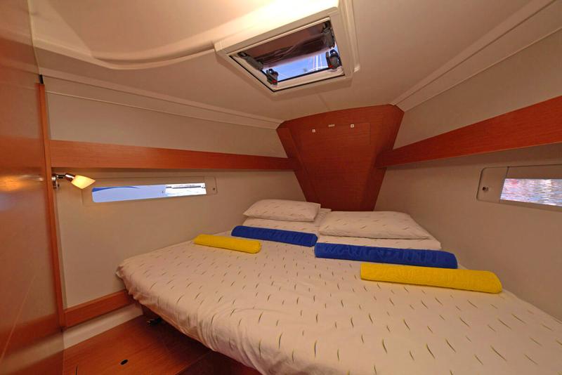 Book yachts online - sailboat - Dufour 412 Grand large - Matul - rent