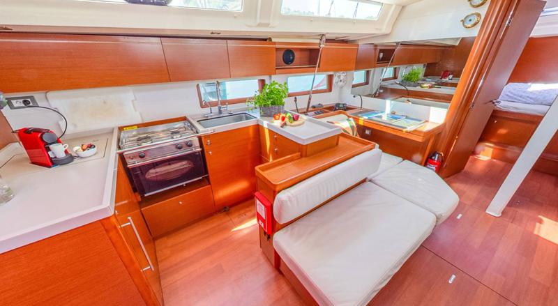 Book yachts online - sailboat - Oceanis 51.1 - South Point - rent