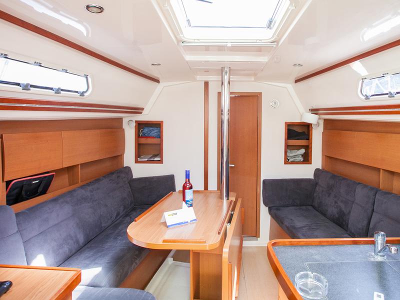 Book yachts online - sailboat - Hanse 355 - Neptun - rent