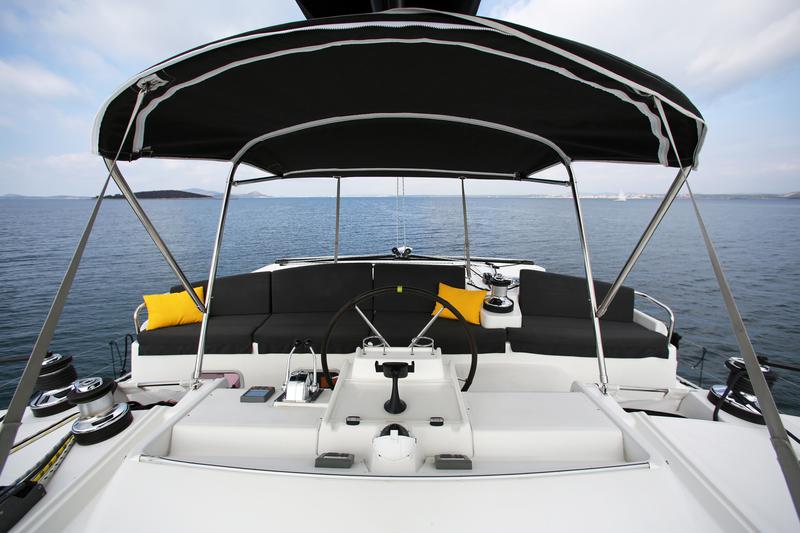 Book yachts online - catamaran - Lagoon 440 - UNIQUE - rent